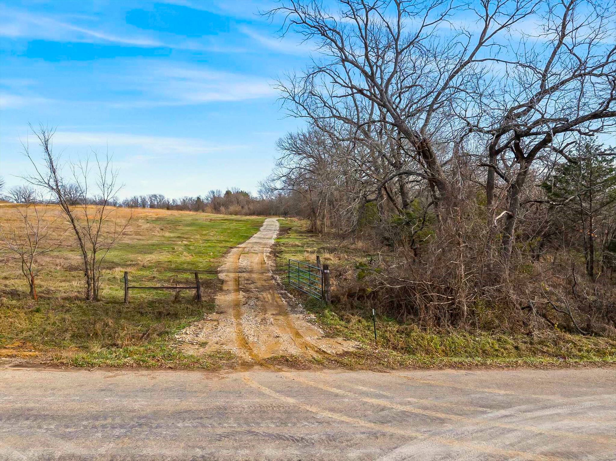 1036 E 1700 Road