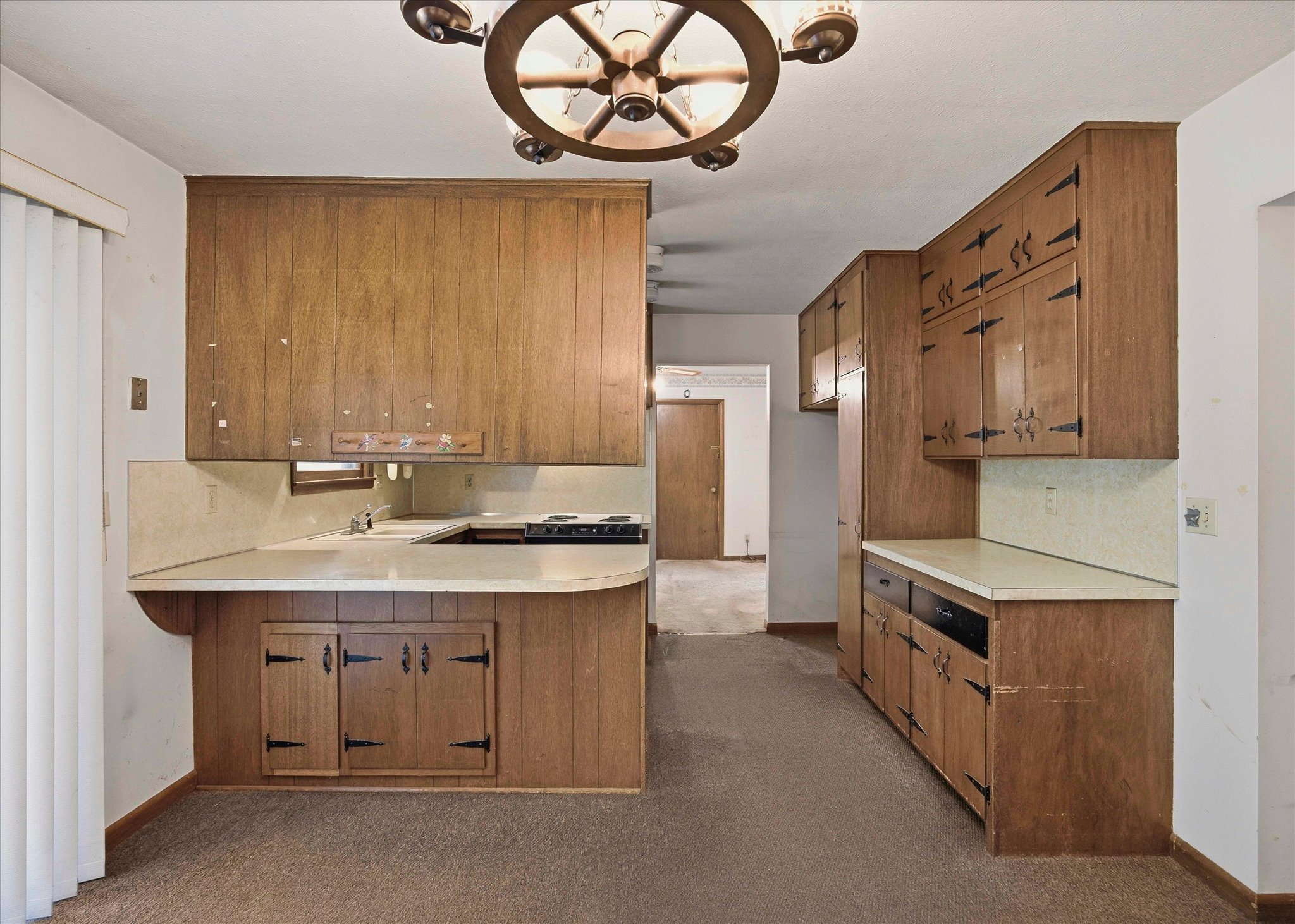1411 Wagon Wheel Road