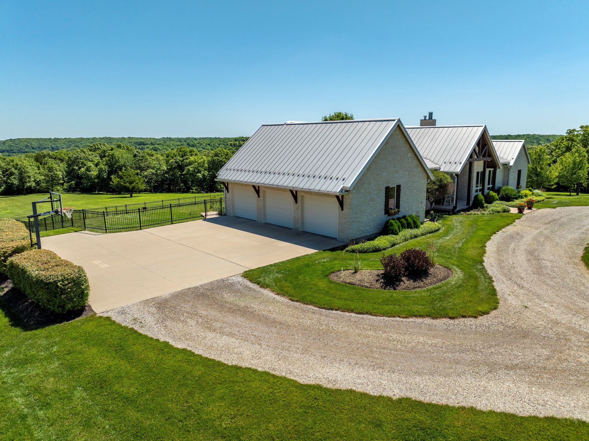 816 E 800 Road