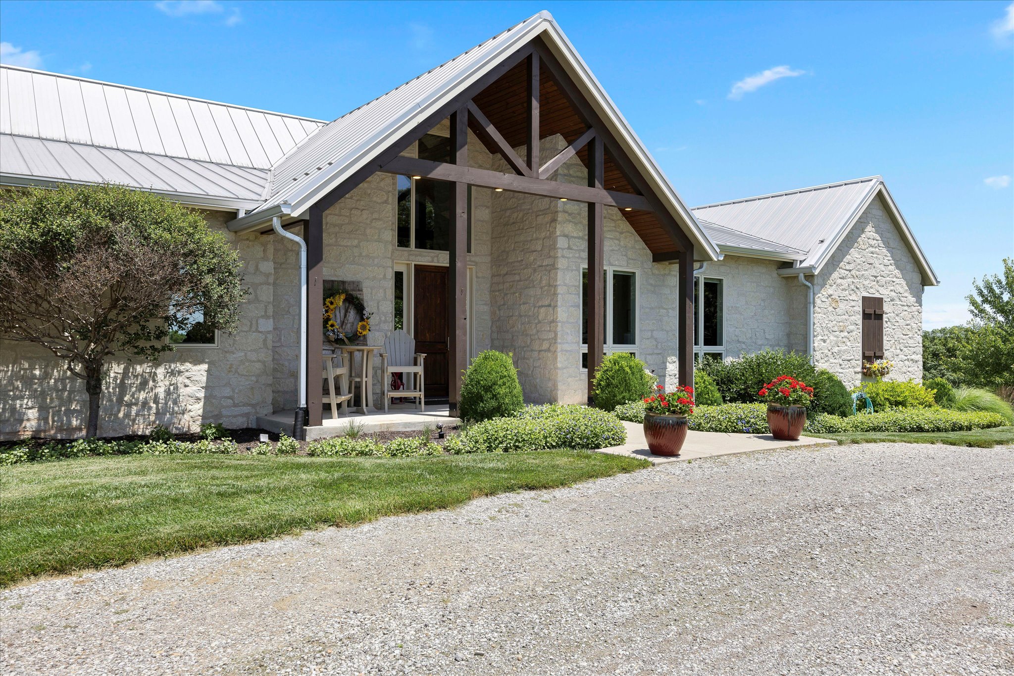 816 E 800 Road