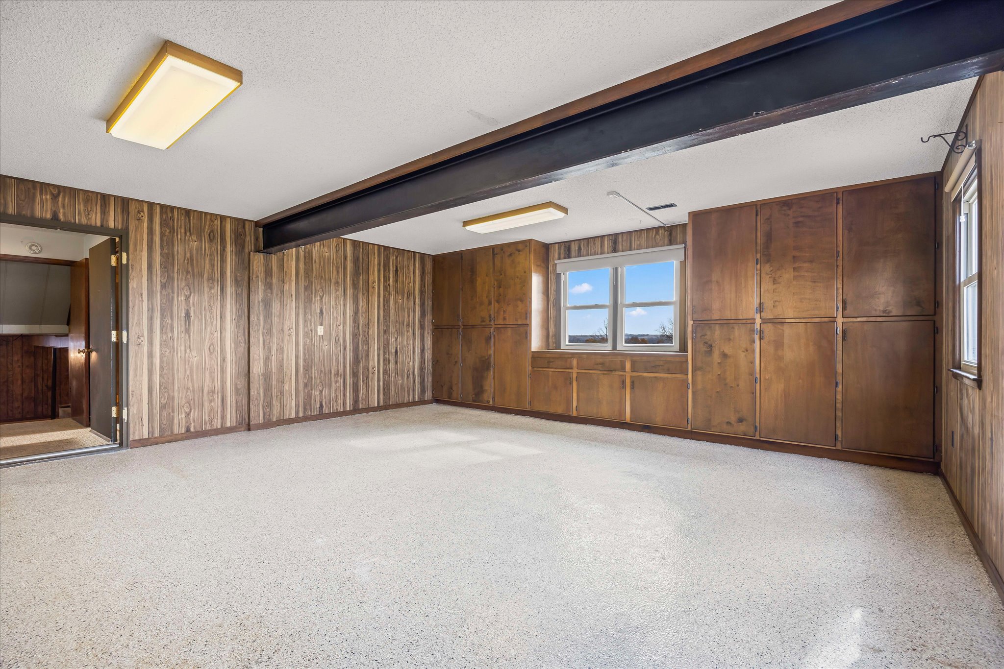 144 N 1150 Road