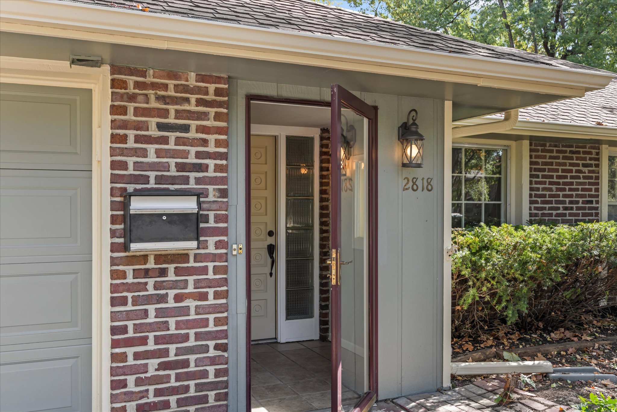 2818 Belle Haven Dr