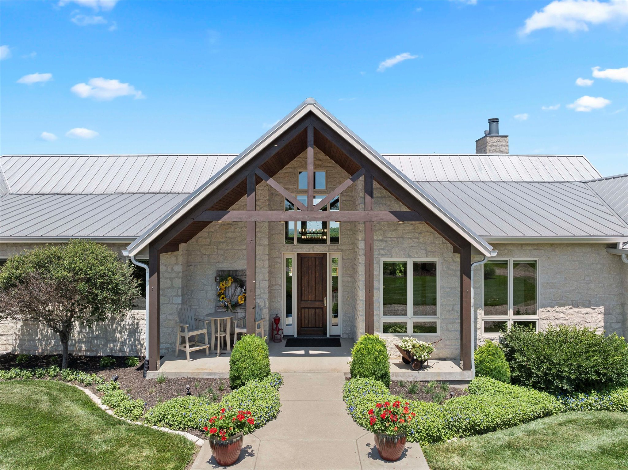 816 E 800 Road
