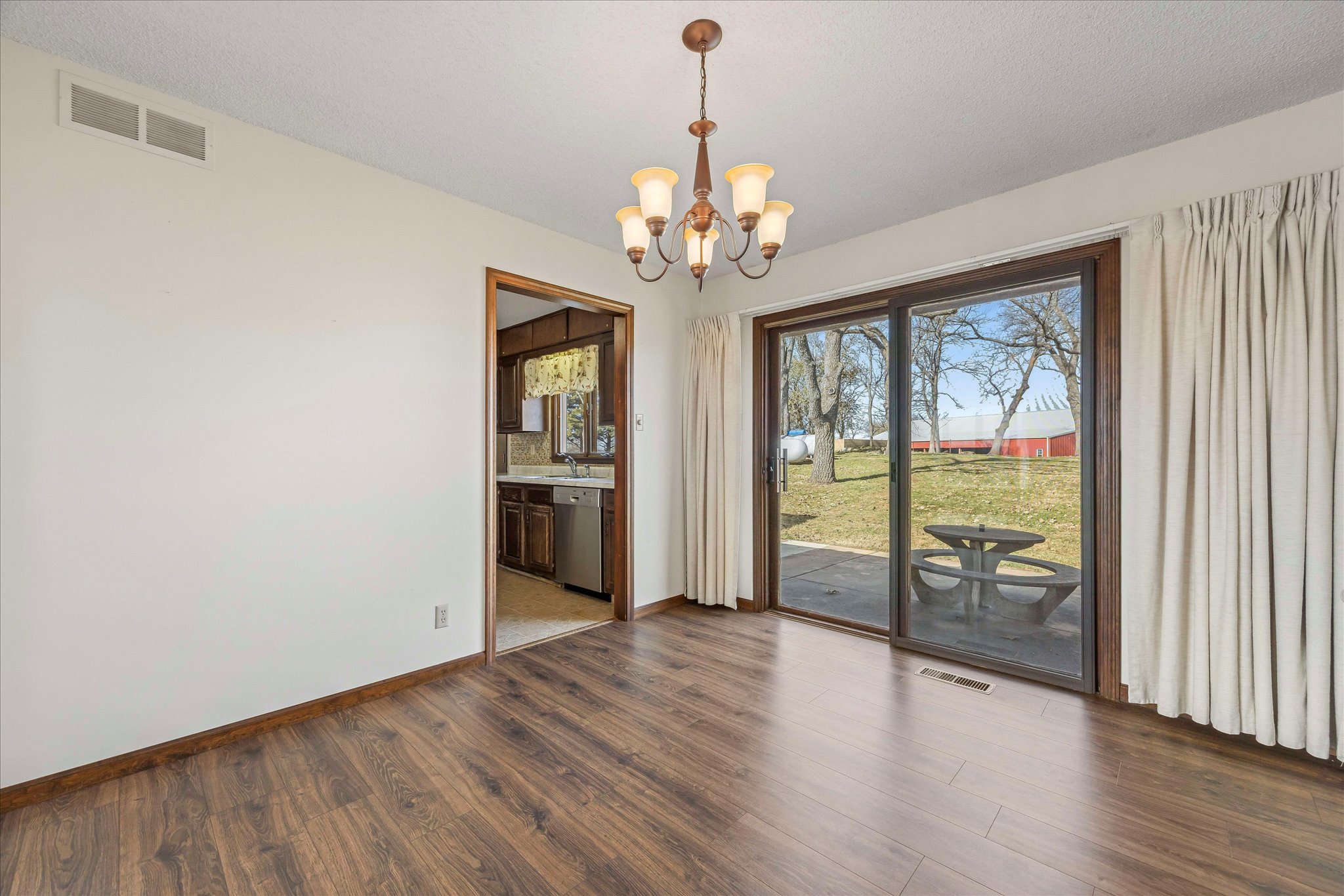 144 N 1150 Road