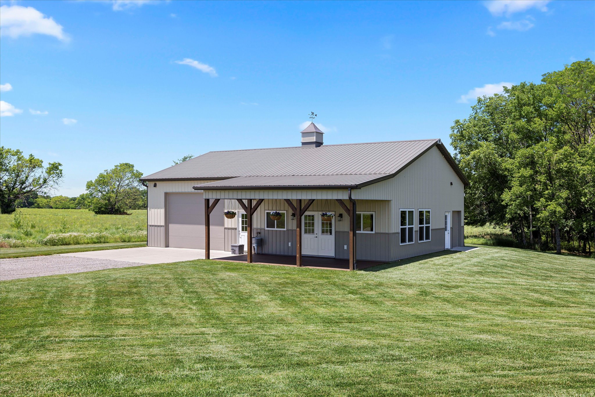 816 E 800 Road