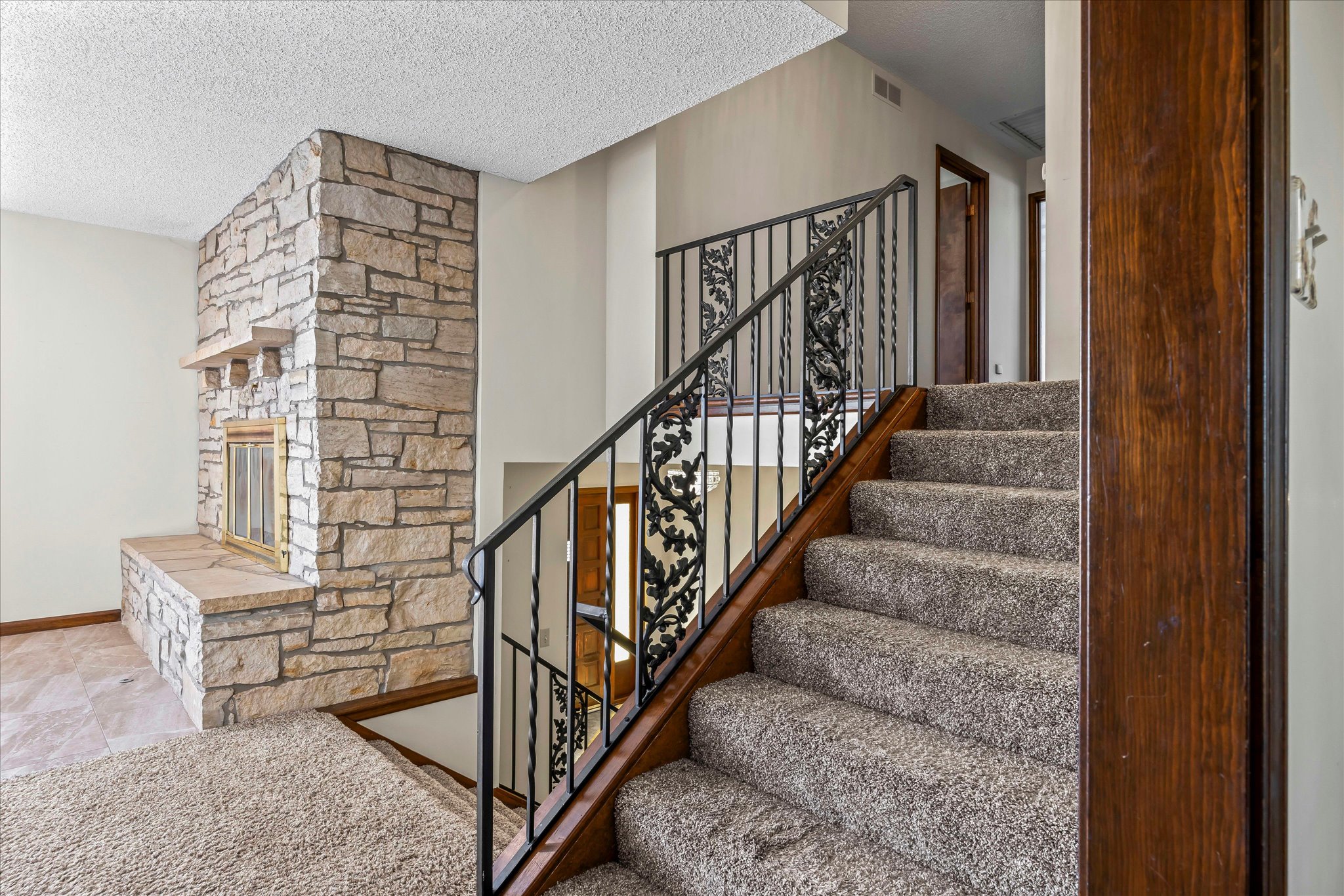 144 N 1150 Road