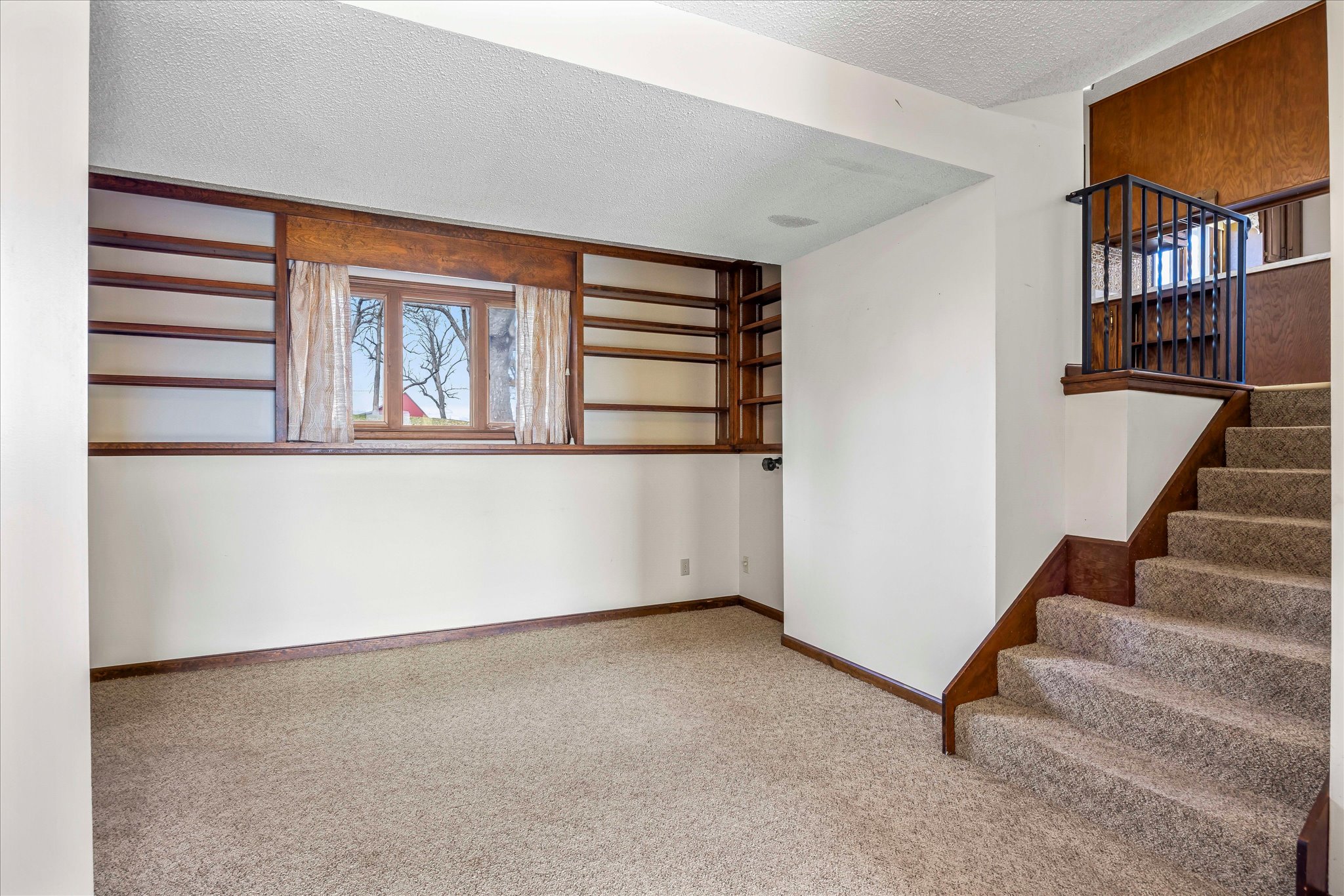 144 N 1150 Road
