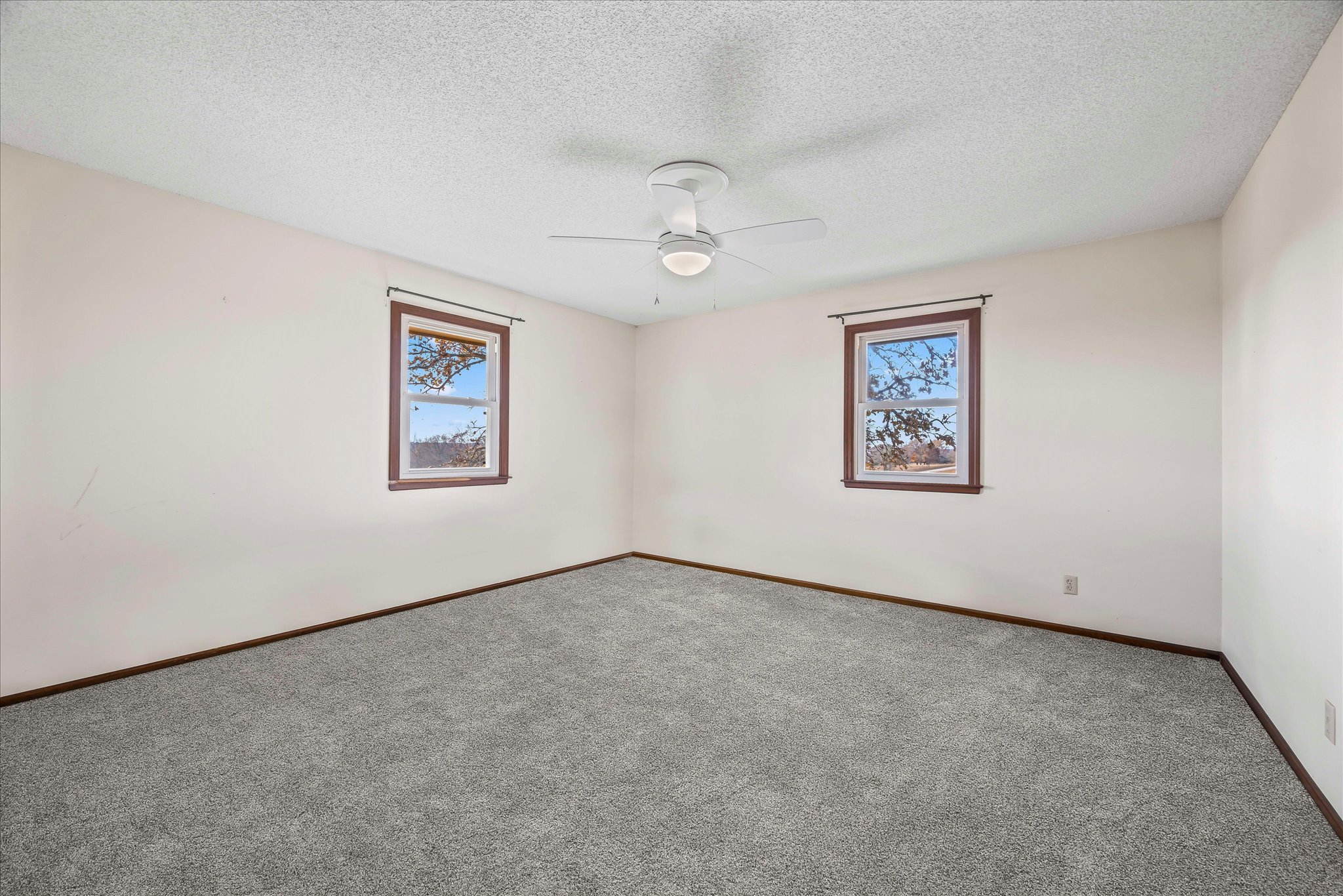 144 N 1150 Road