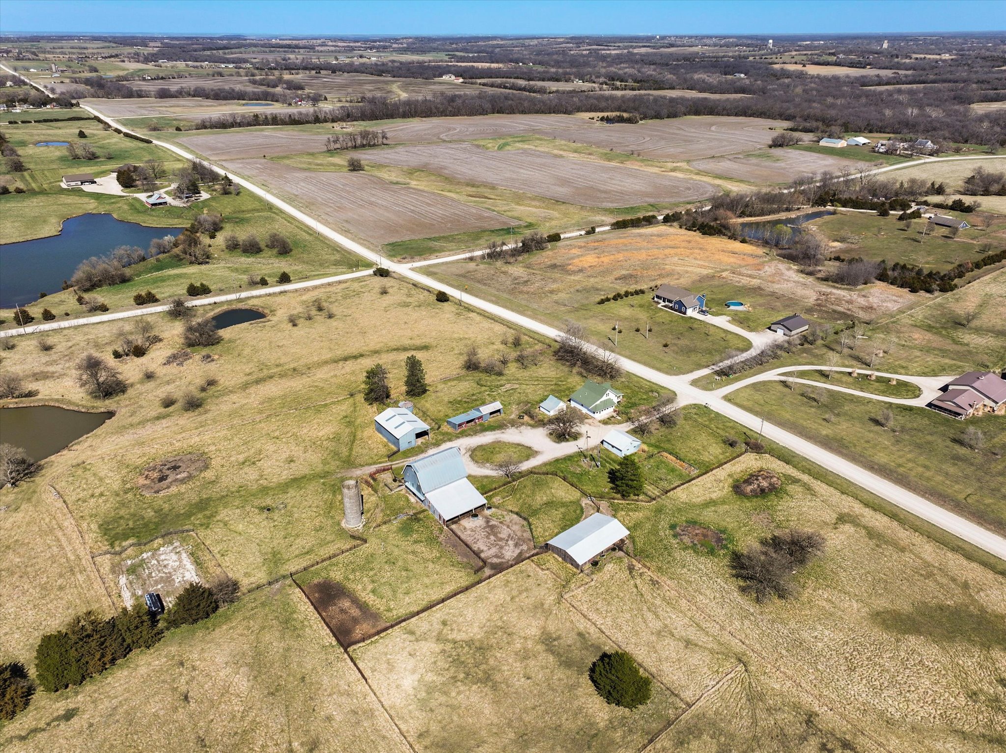 137 E 1400 Road