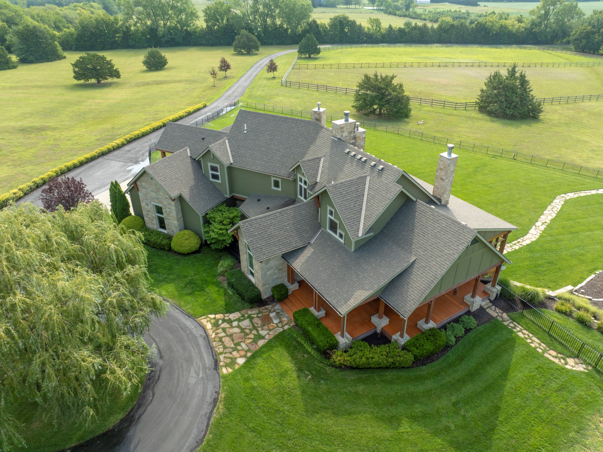 948 N 1050 Road