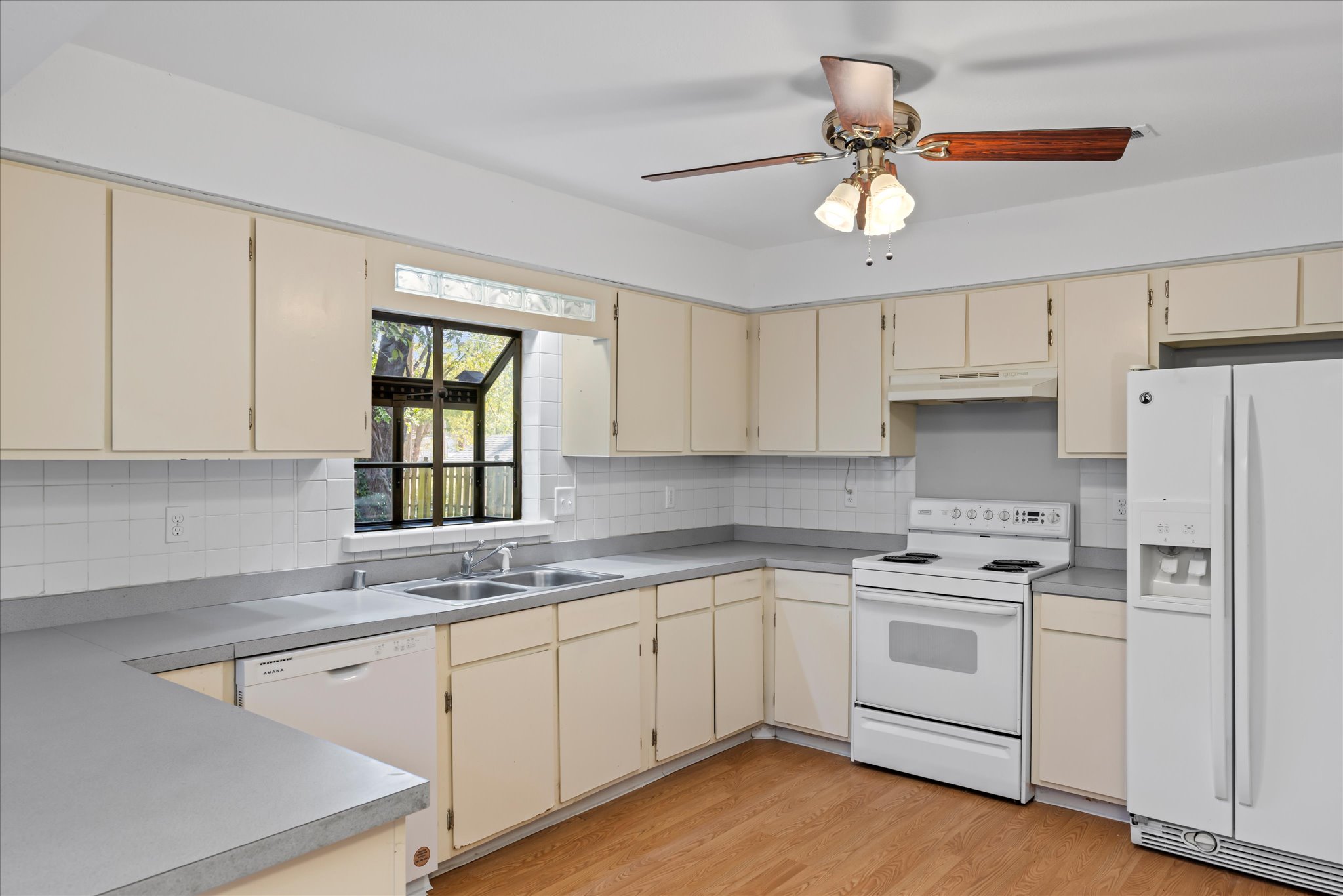 2818 Belle Haven Dr