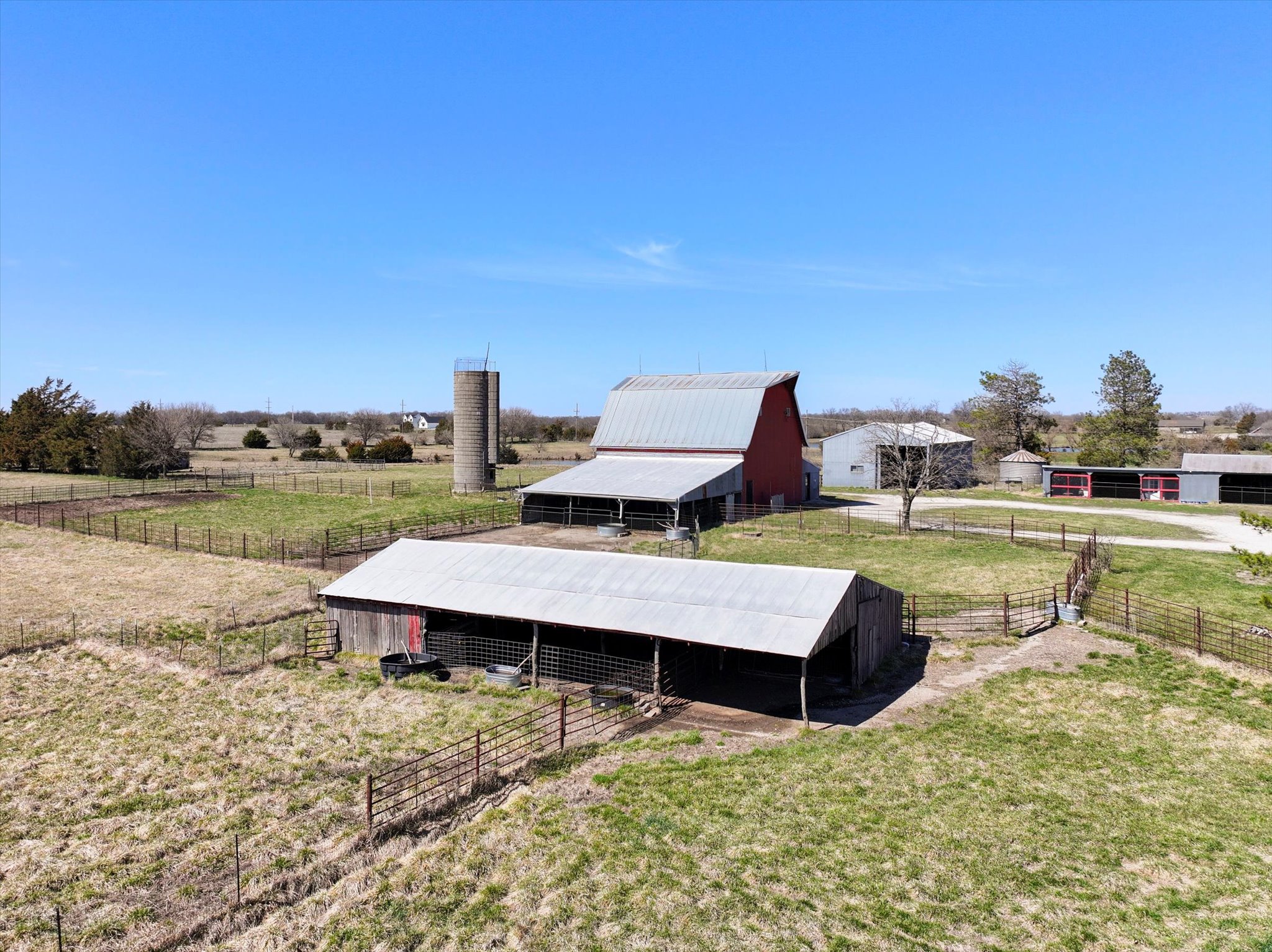 137 E 1400 Road