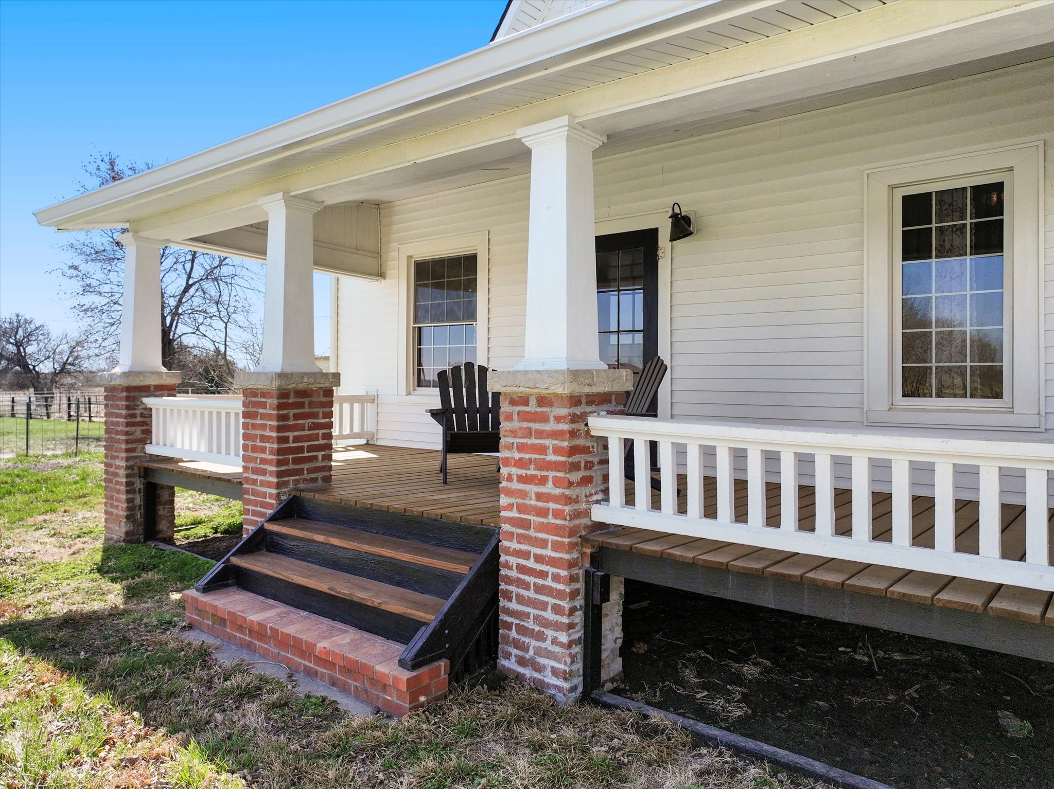 137 E 1400 Road