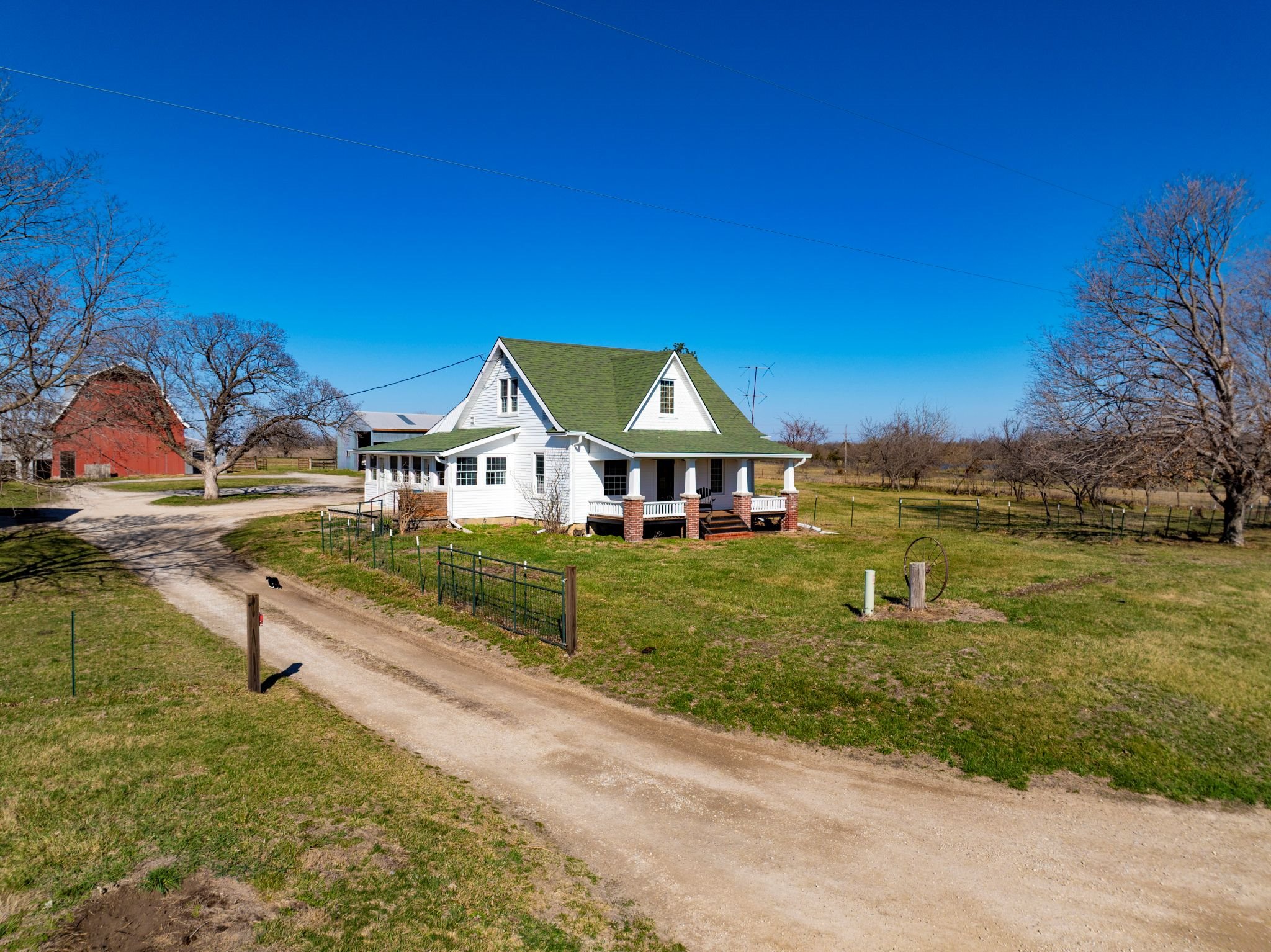 137 E 1400 Road