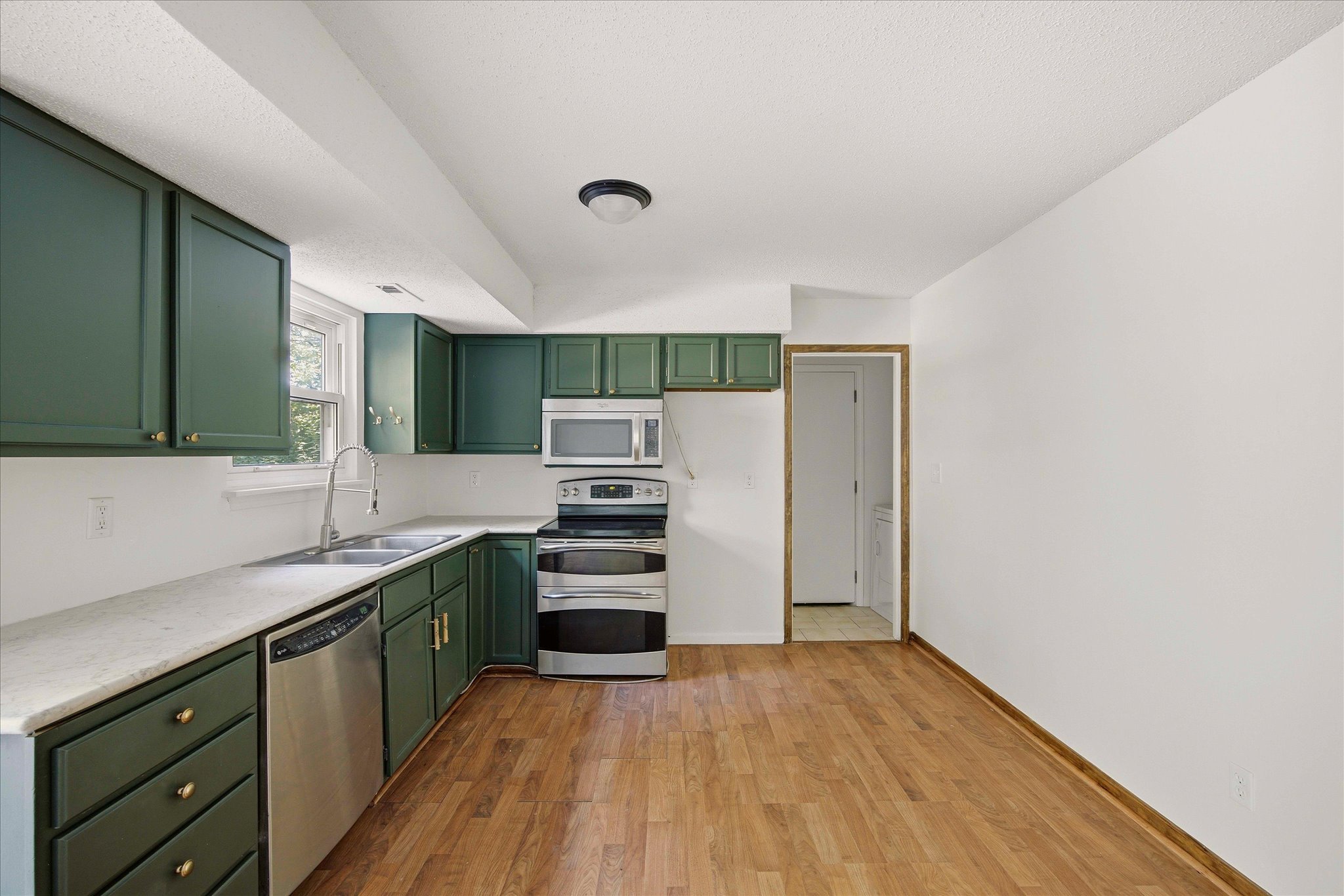 1748 W 3rd Street