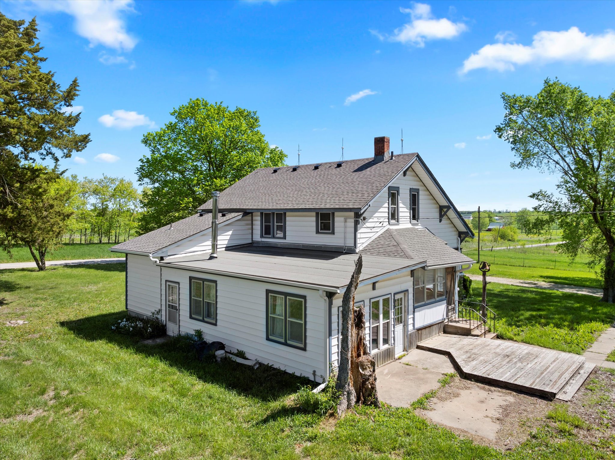 657 N 400 Road