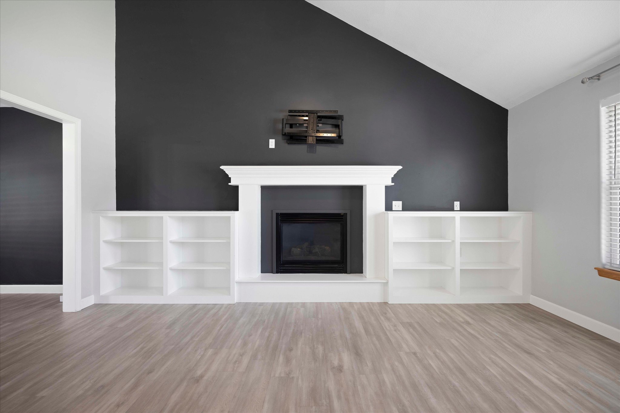 1310 Pin Oak Circle