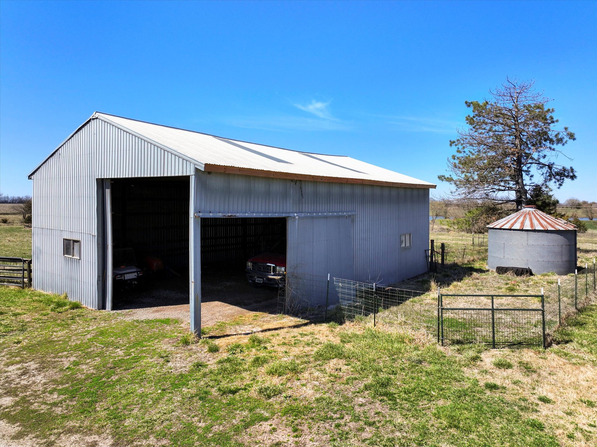 137 E 1400 Road