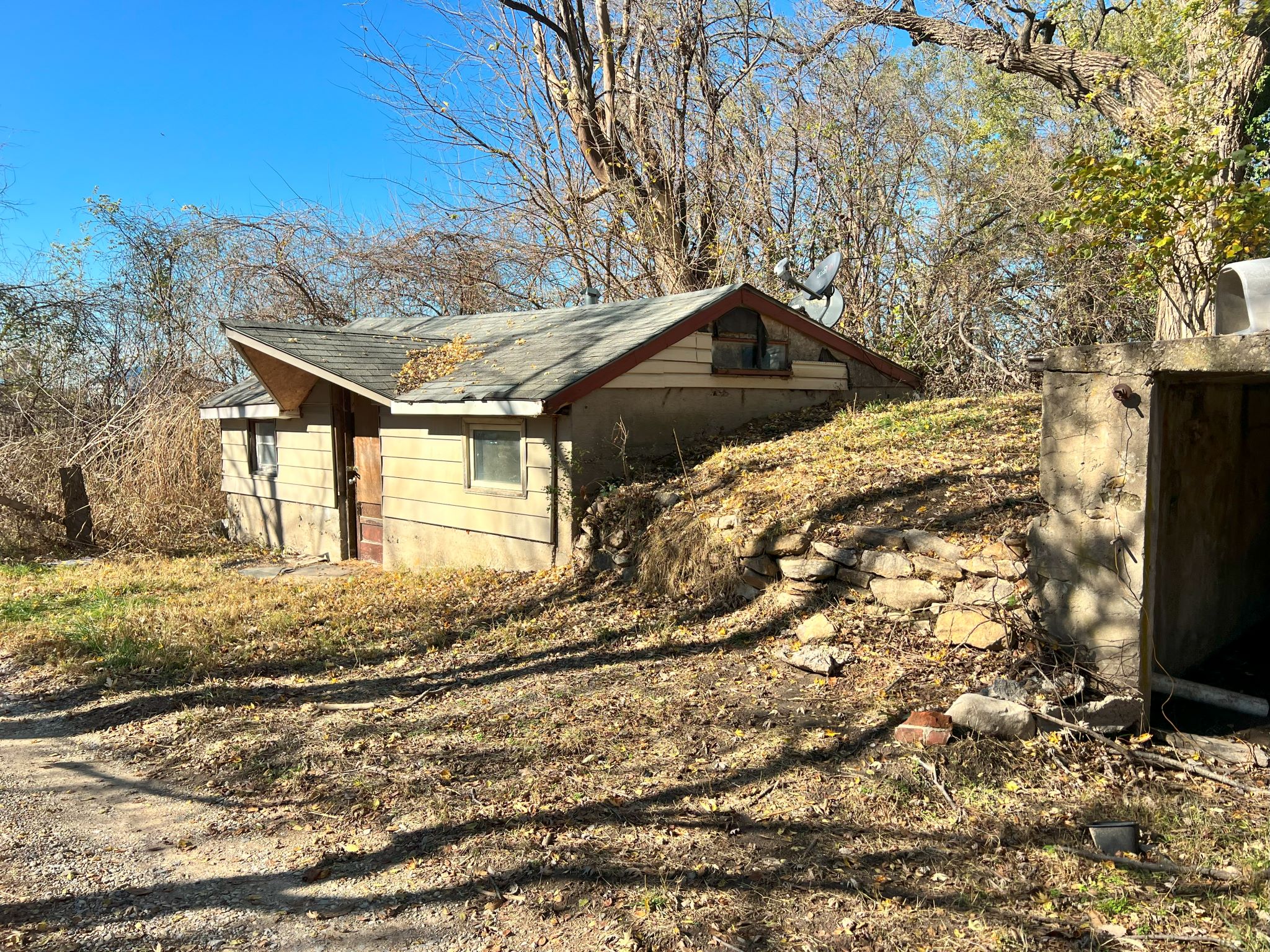 1852 E 1450 Road