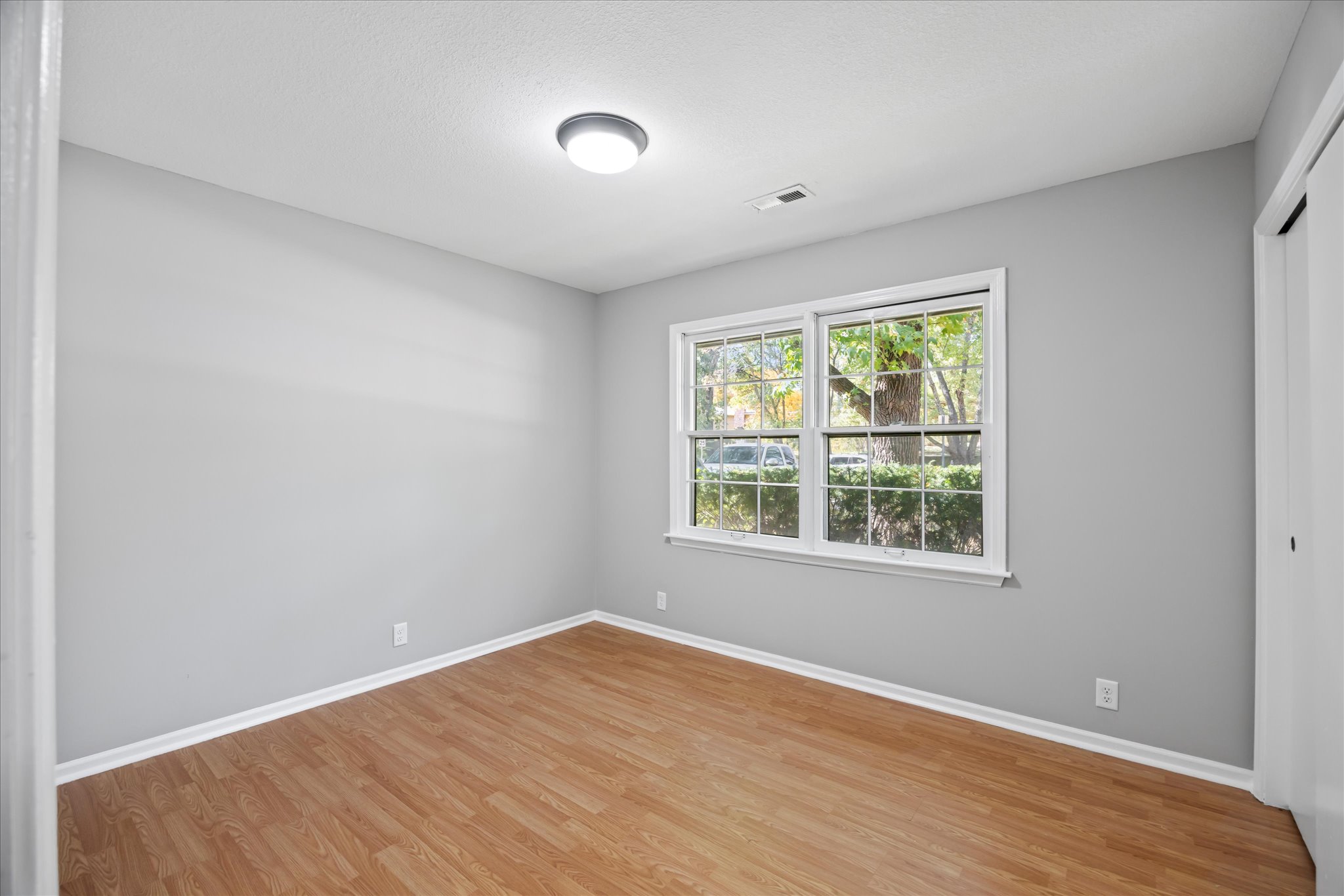 2818 Belle Haven Dr