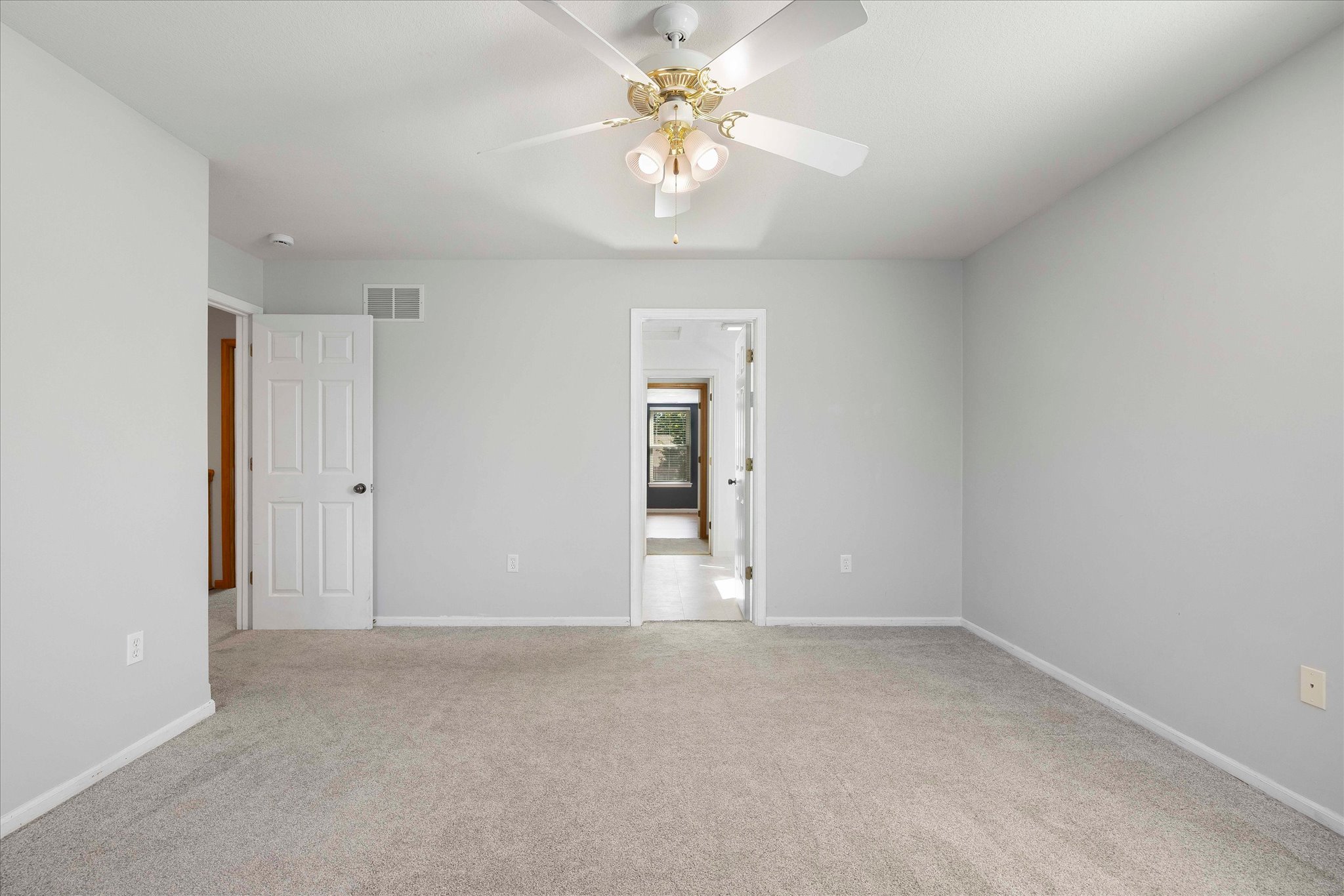1310 Pin Oak Circle