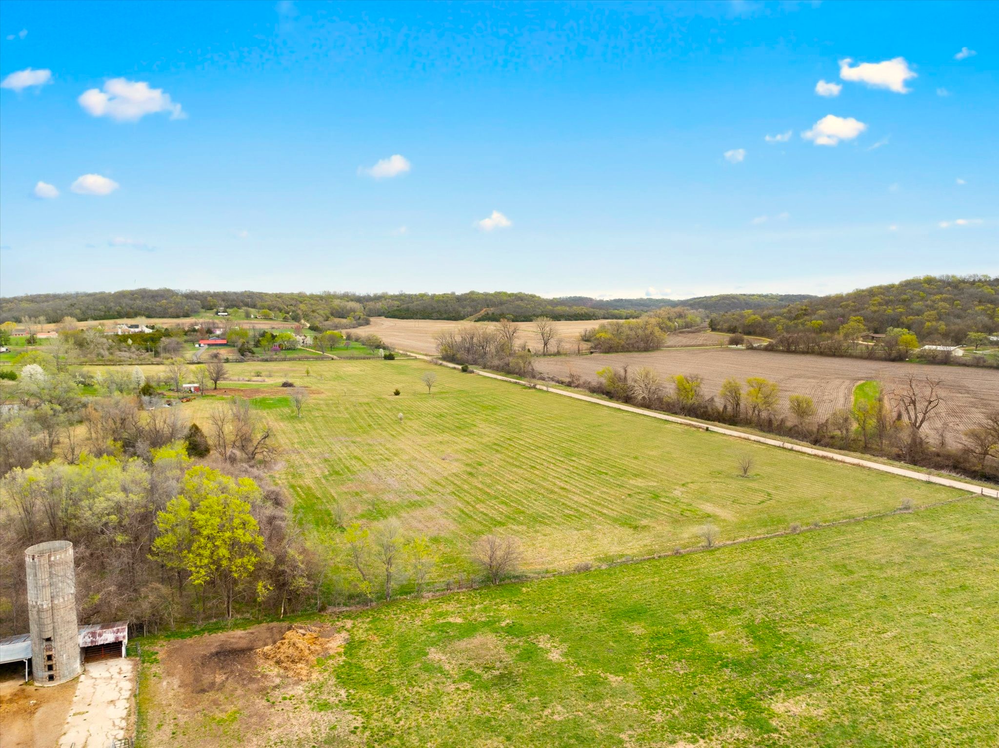 1495 N 2100 Road