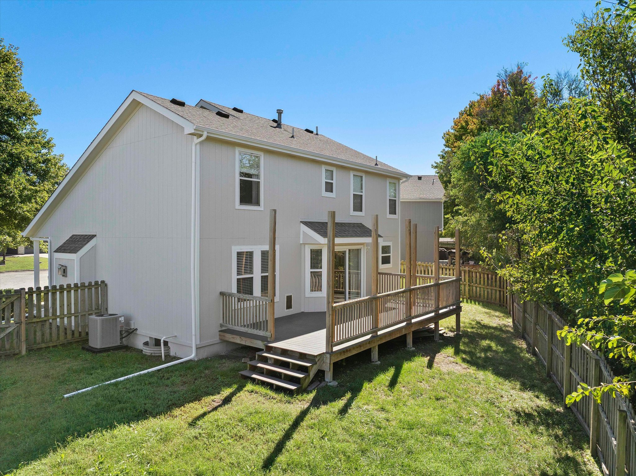 1310 Pin Oak Circle