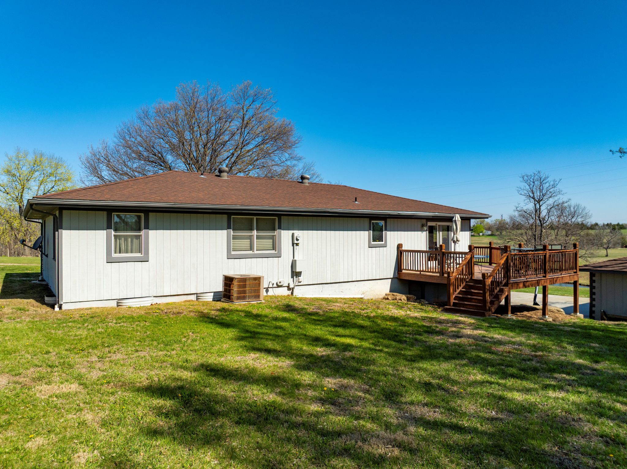1628 E 400 Road