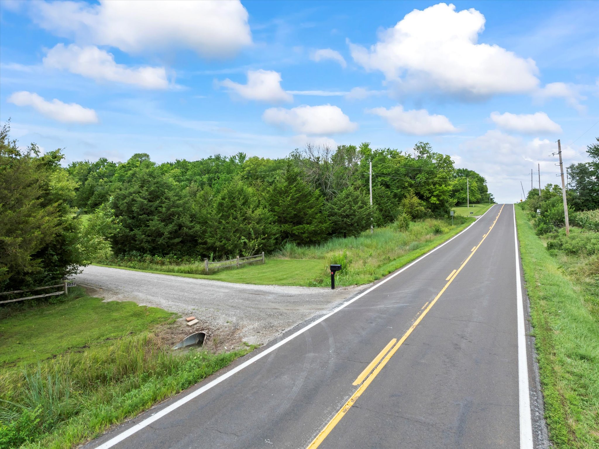 2031a N 1000 Road
