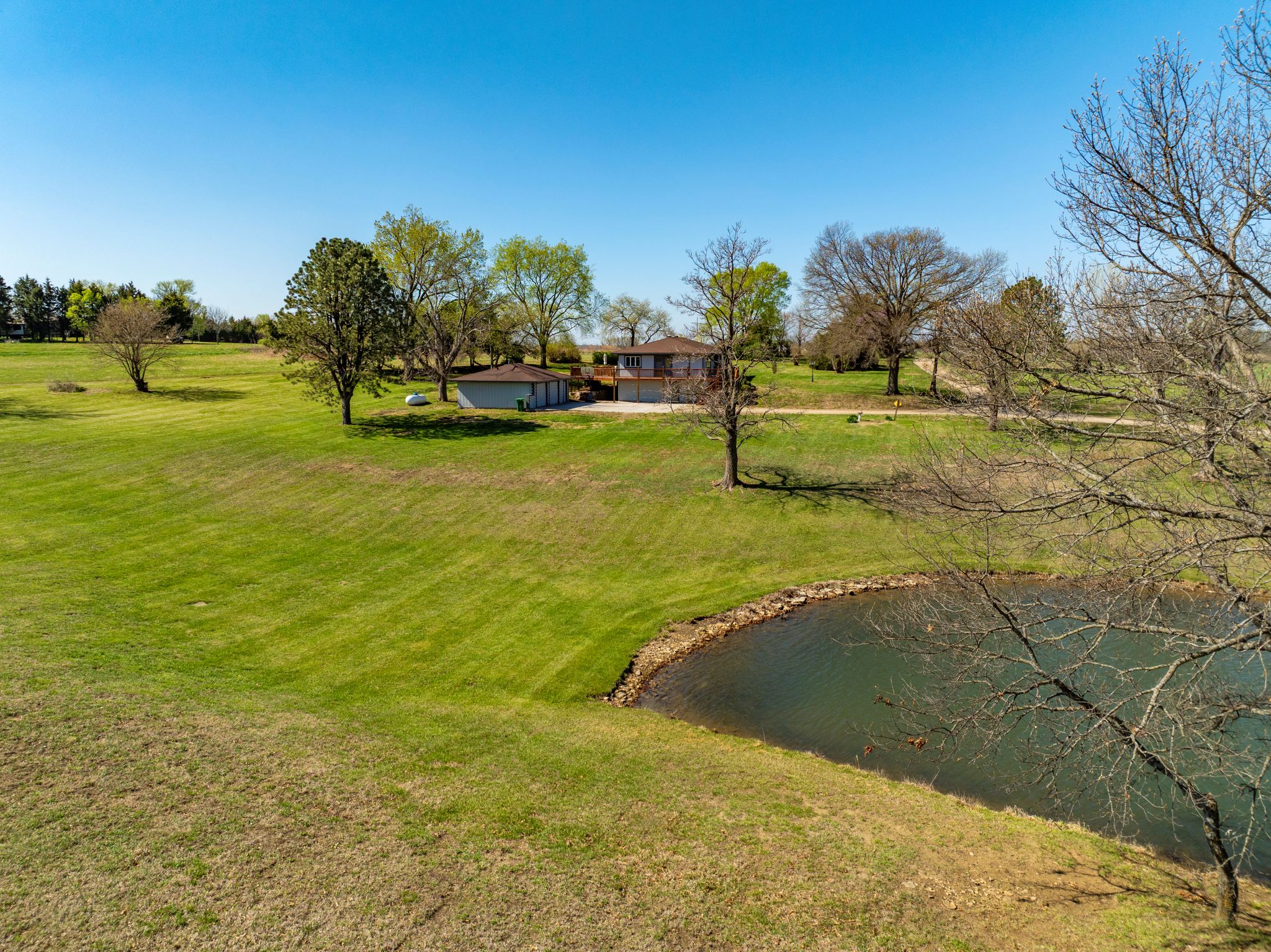 1628 E 400 Road