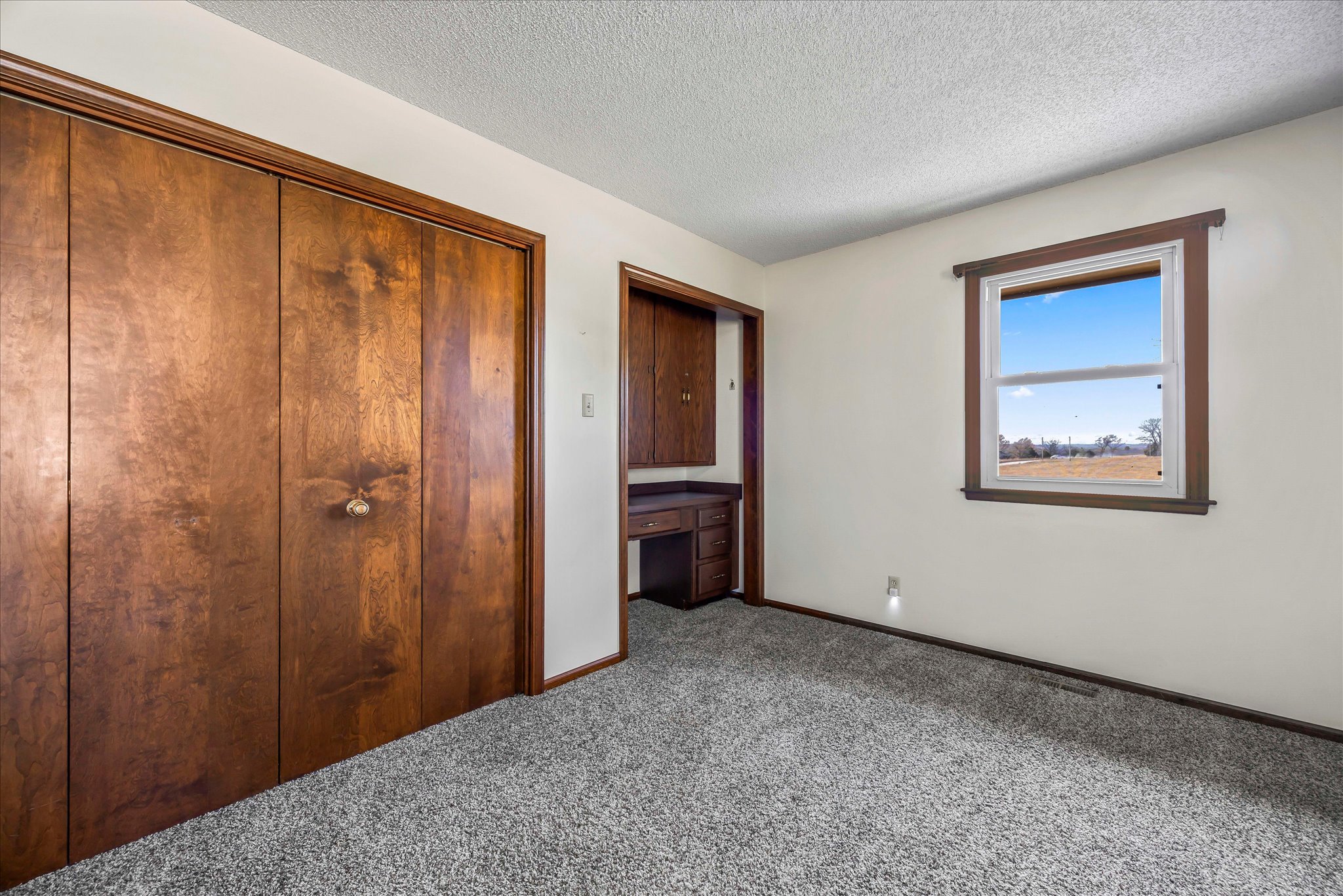144 N 1150 Road