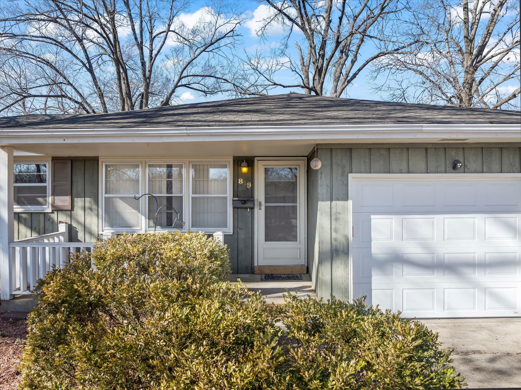 819 Crawford Drive