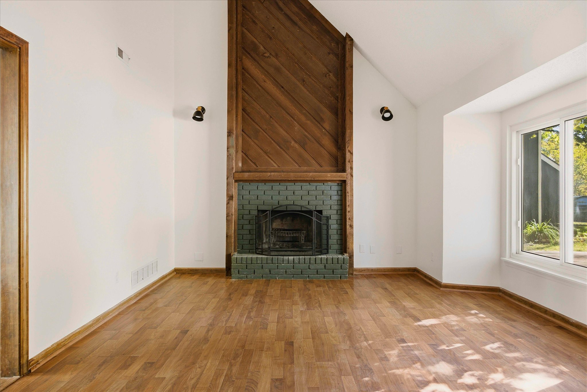 1748 W 3rd Street