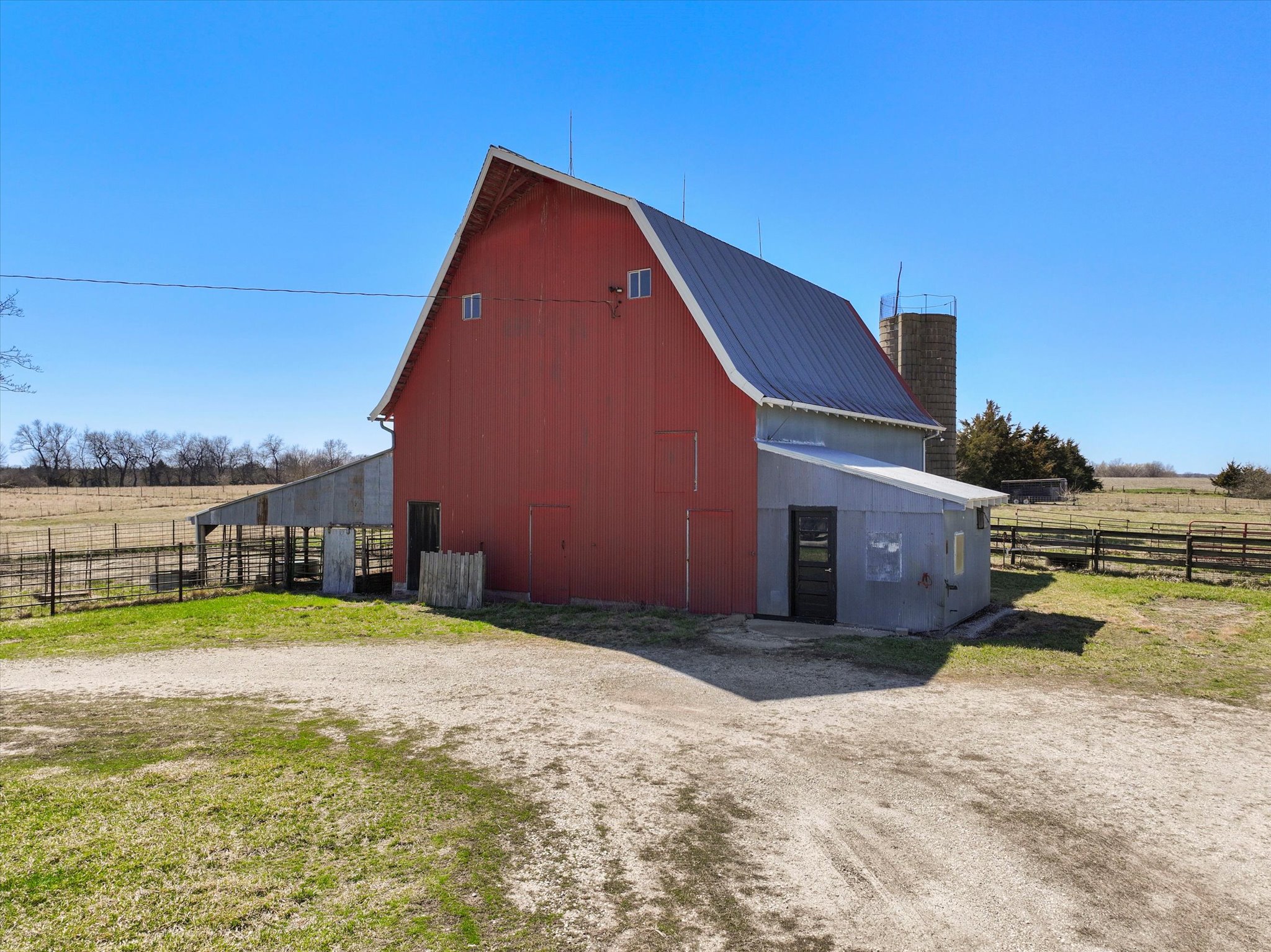 137 E 1400 Road