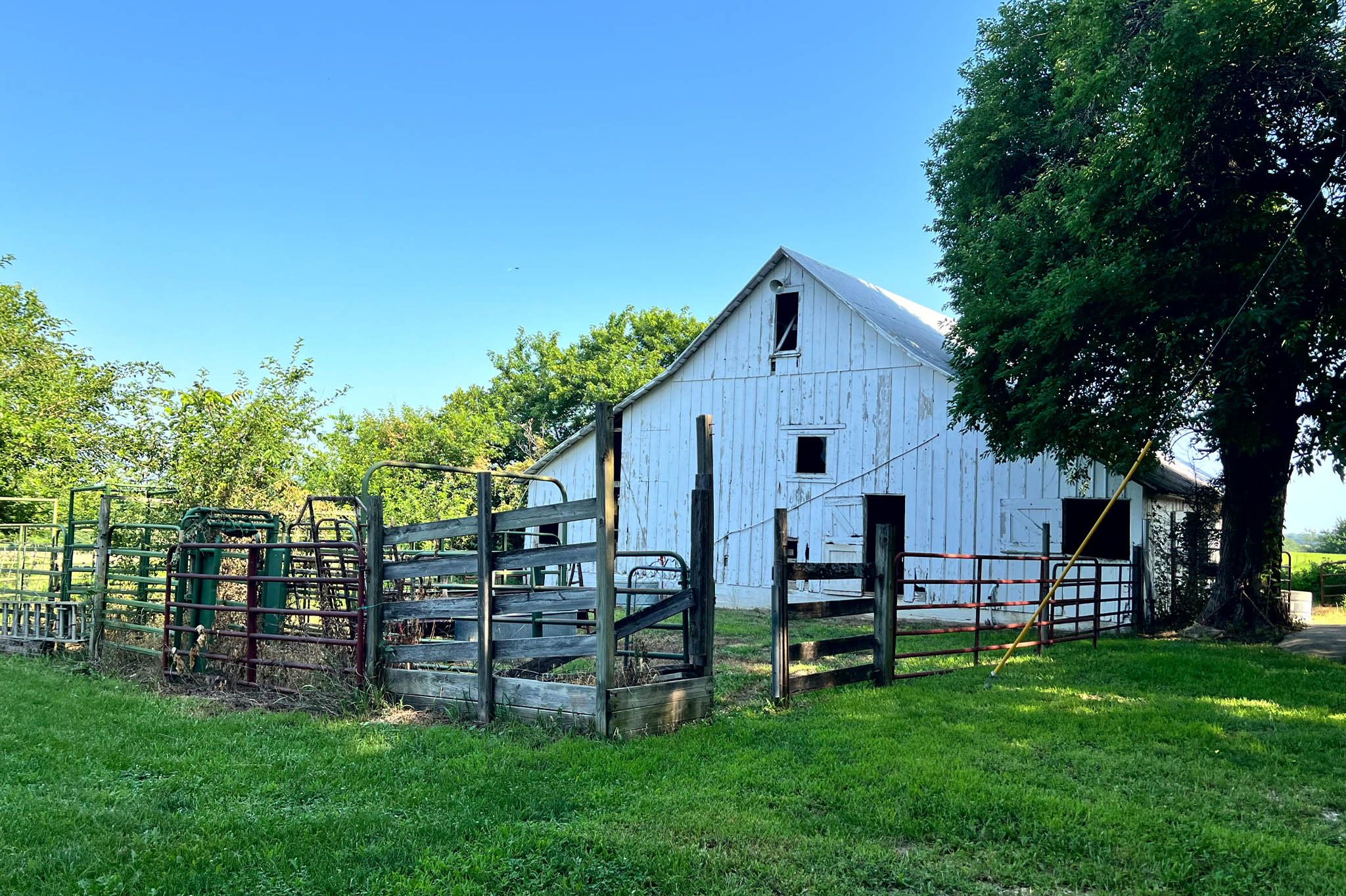 375 E 2100 Road