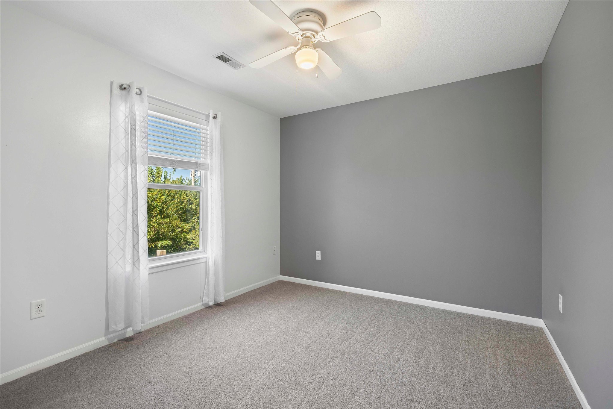 1310 Pin Oak Circle
