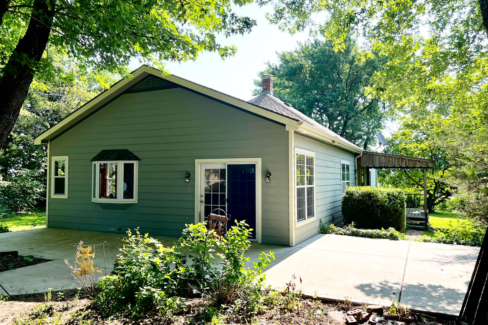 375 E 2100 Road