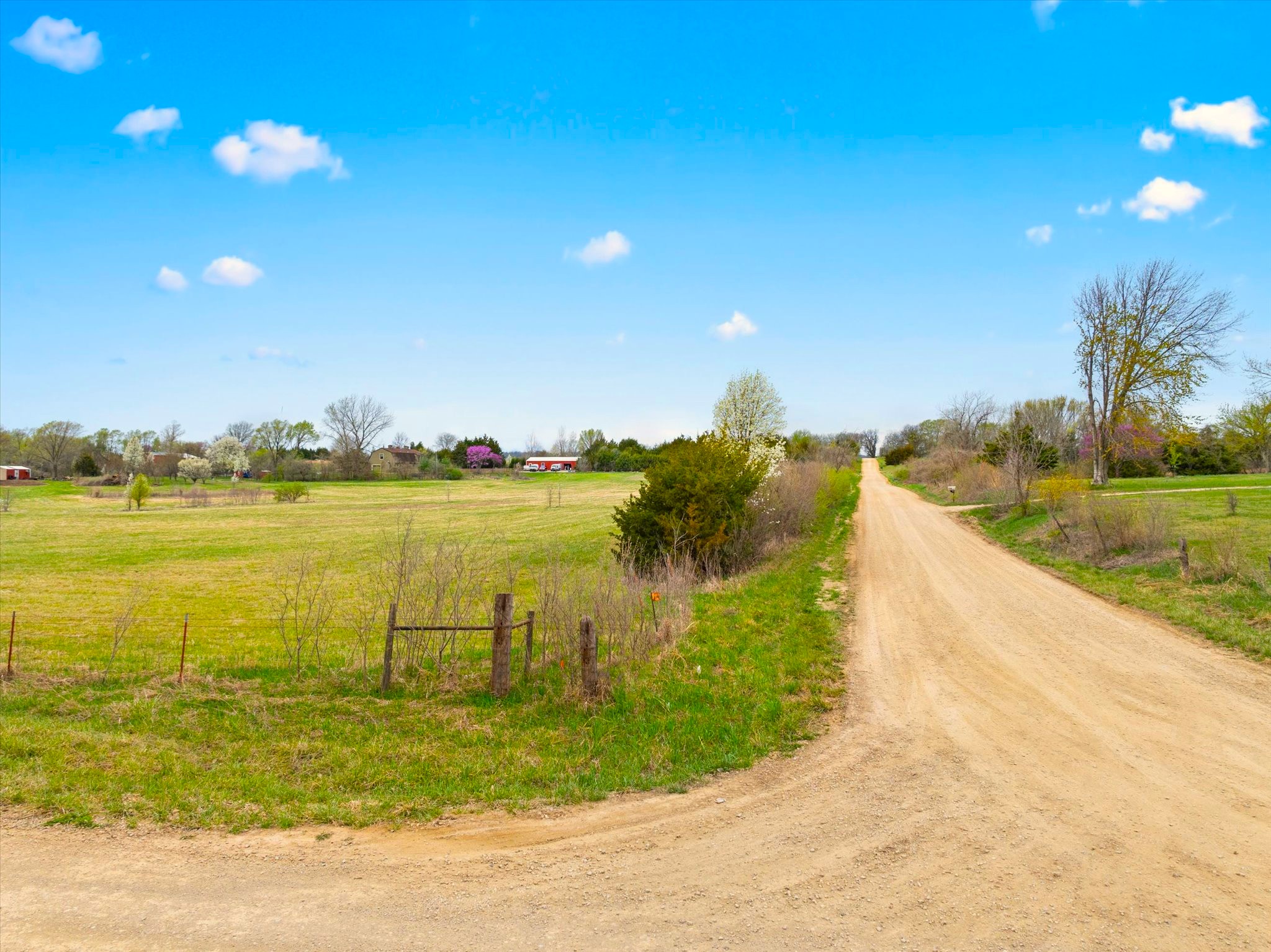 1495 N 2100 Road