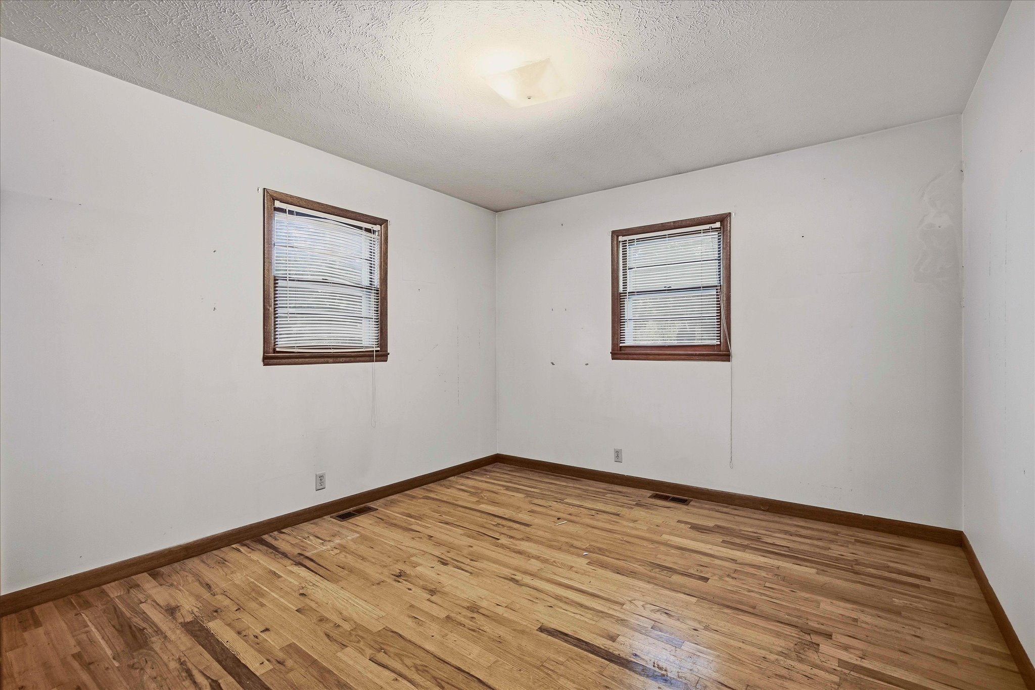 1411 Wagon Wheel Road