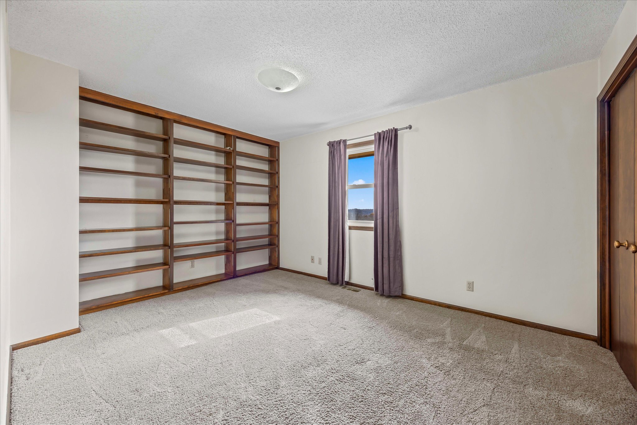 144 N 1150 Road