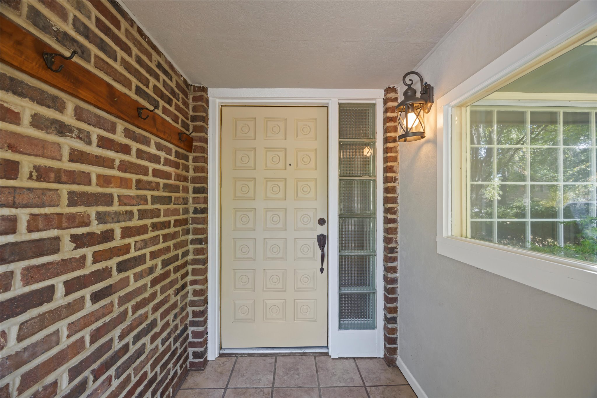 2818 Belle Haven Dr