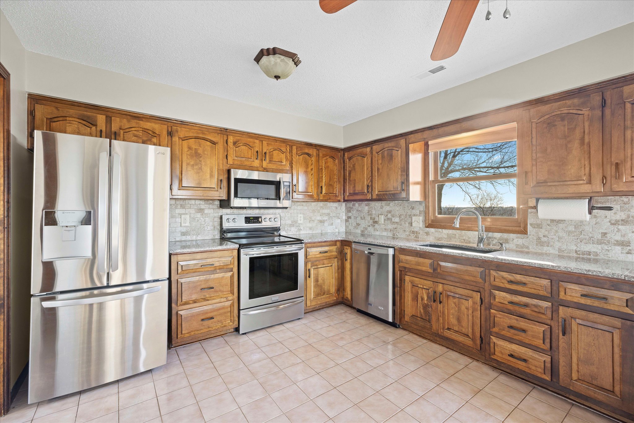 6880 SE U.S. 40 Hwy
