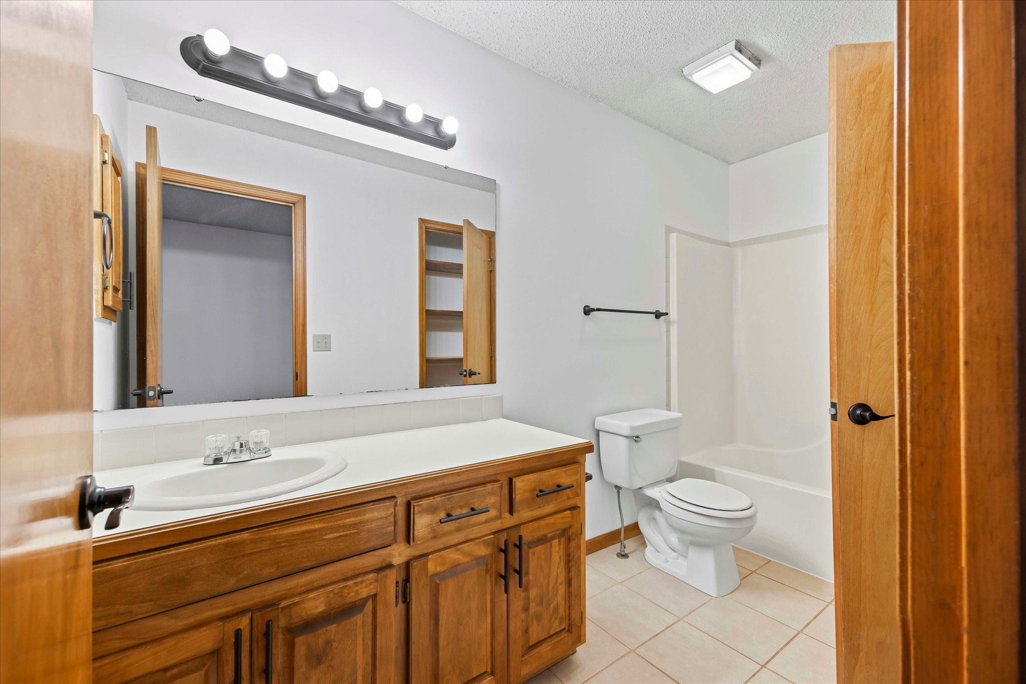 1418 Brighton Circle, Units A-D