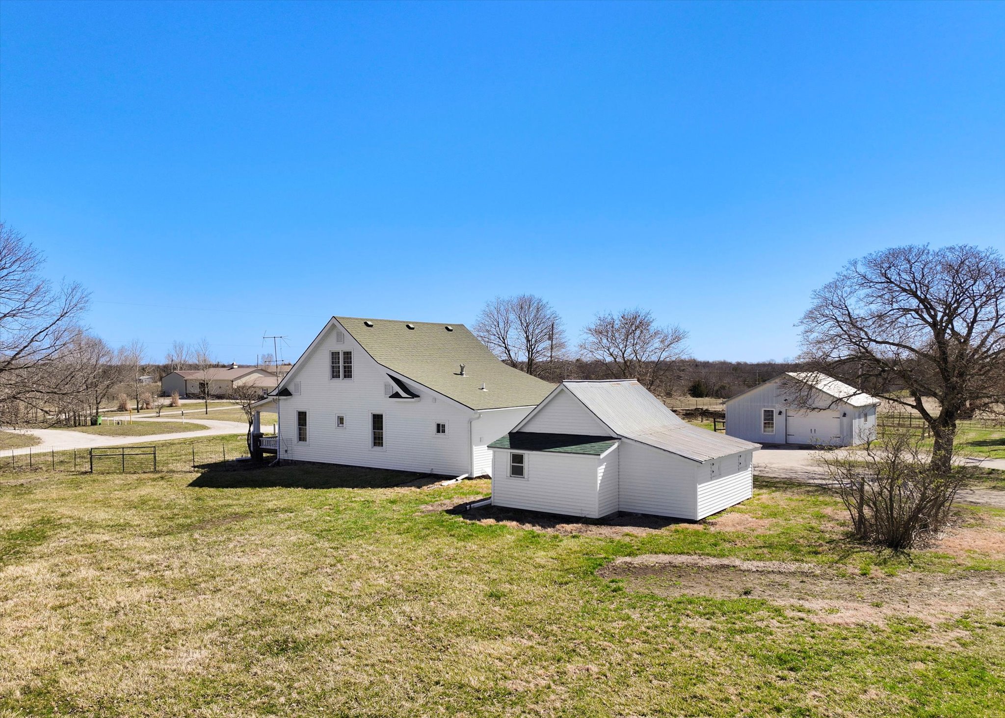 137 E 1400 Road