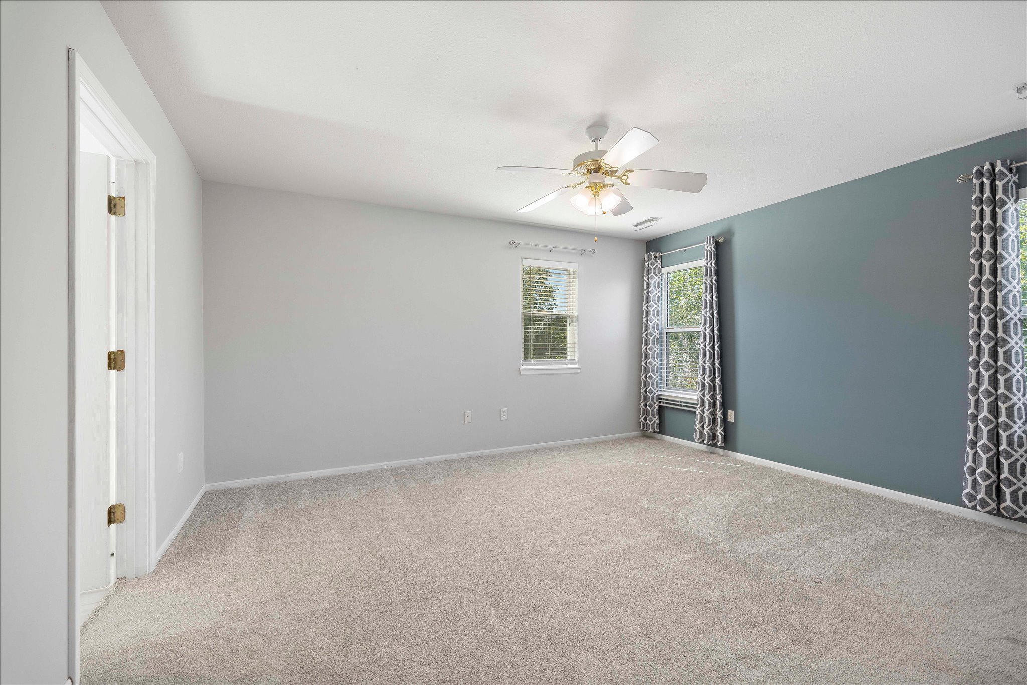 1310 Pin Oak Circle