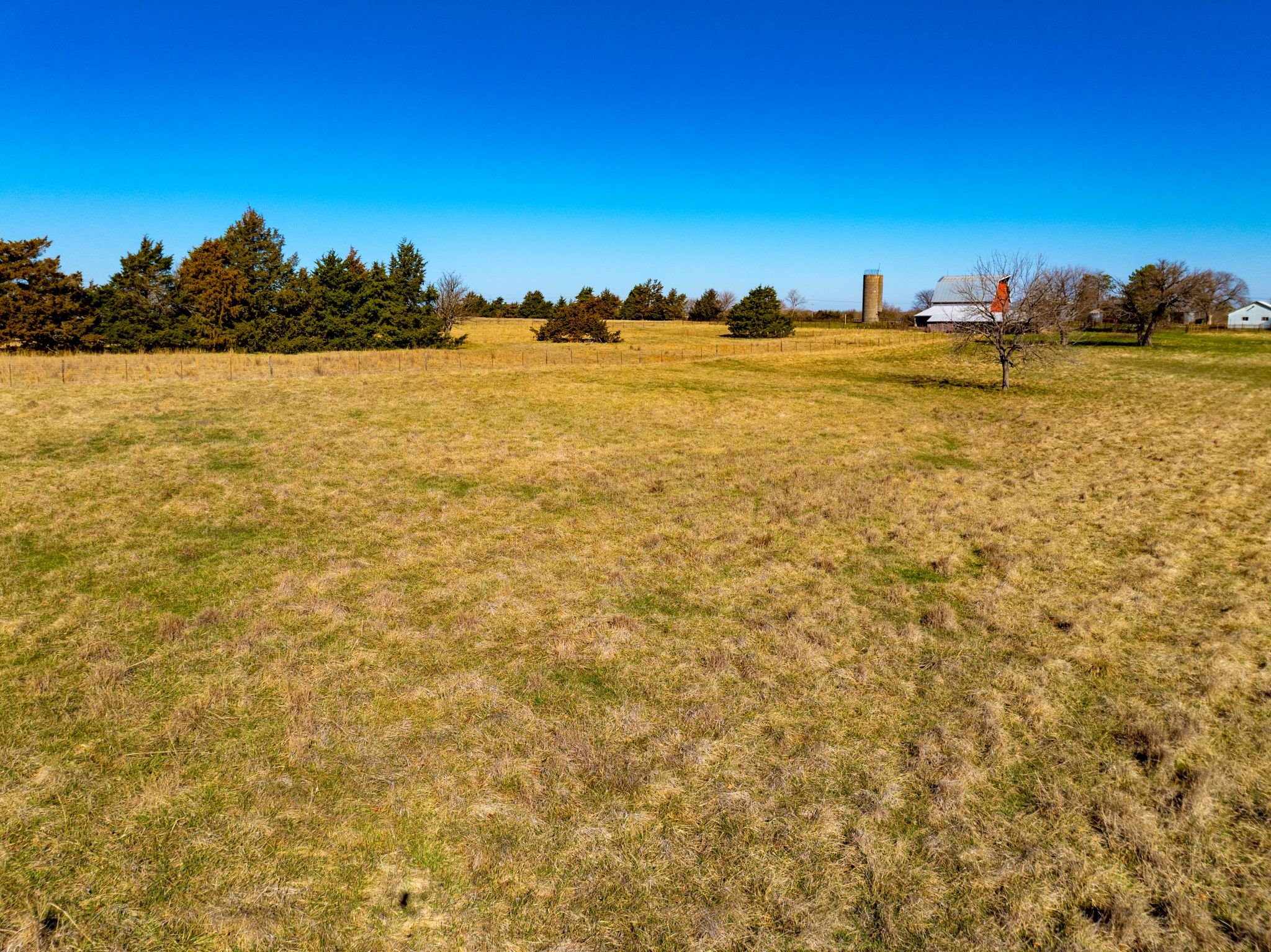 137 E 1400 Road