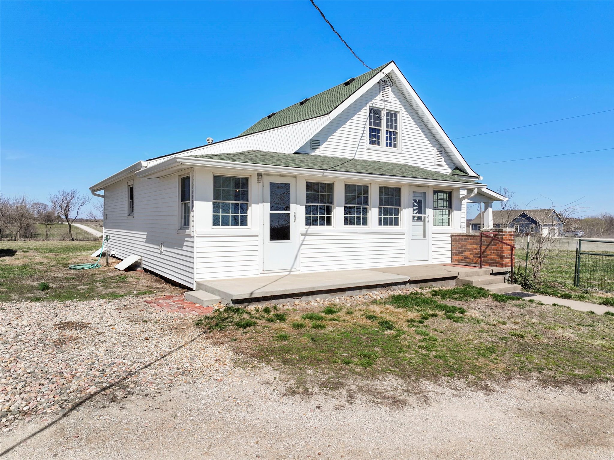 137 E 1400 Road